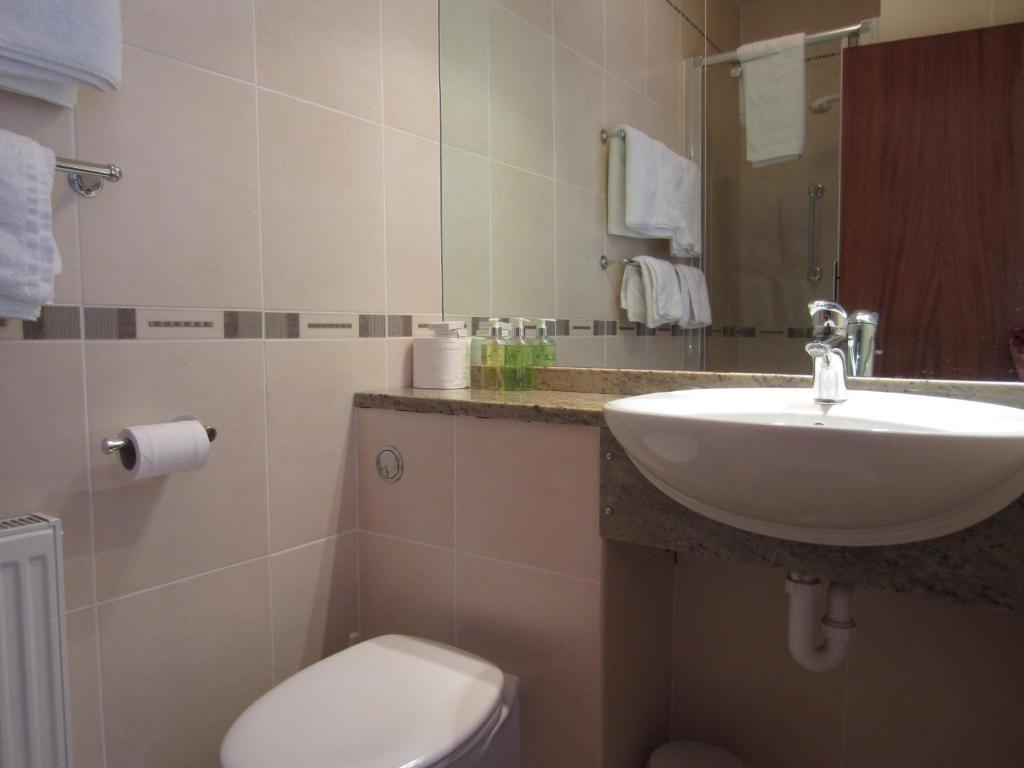 Large Single Room,27958439:JPEG