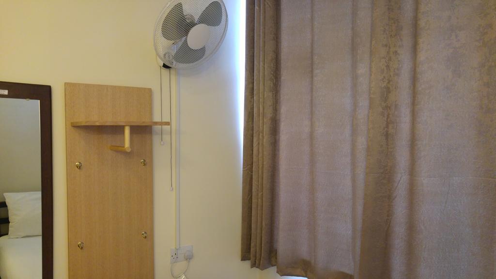 Quarto Triplo Standard