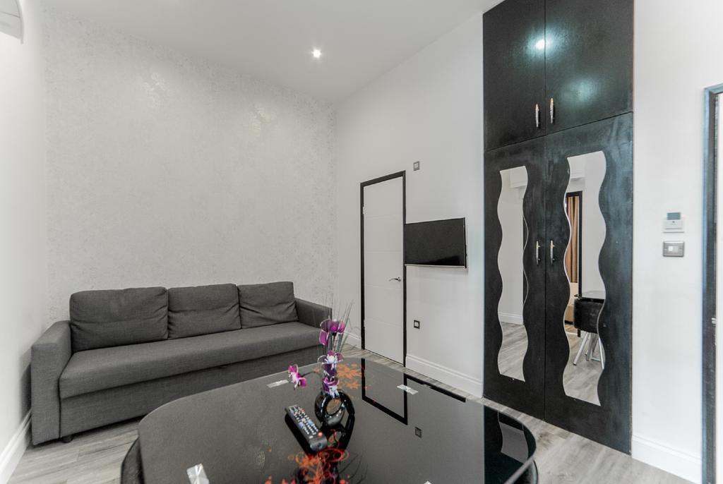 One-Bedroom Apartment (4 Adults)