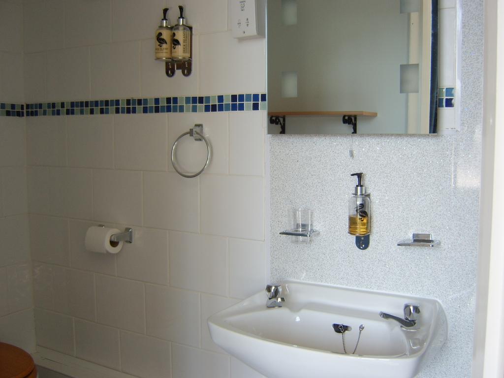 Habitación Doble con ducha - 2 camas