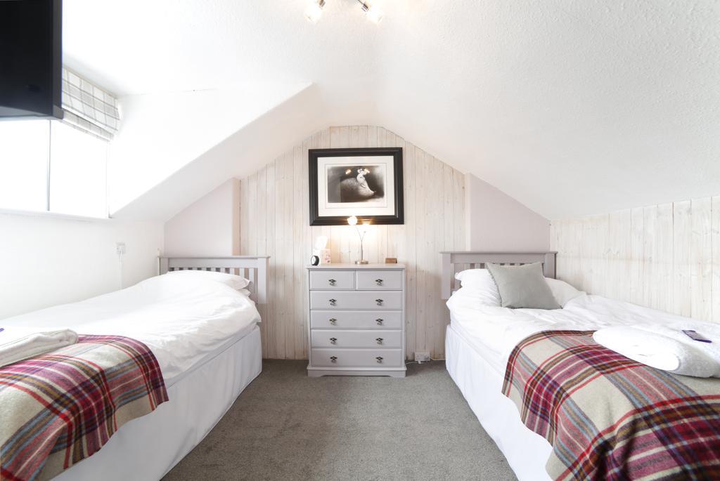 Superior Double or Twin Room,364286647:JPEG