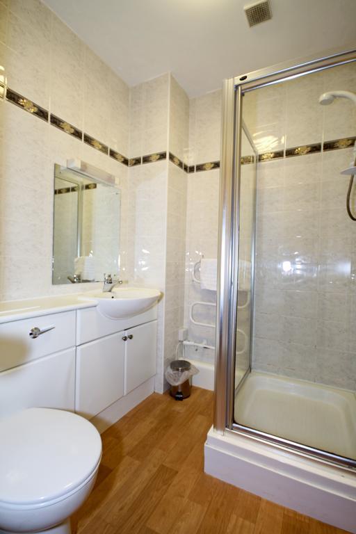 Triple Room with Shower
