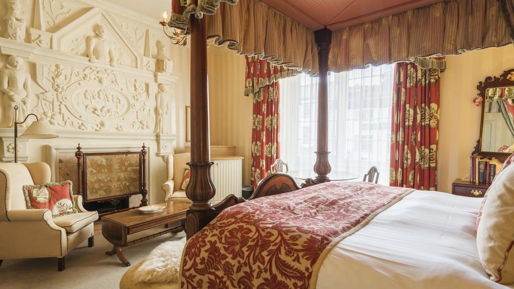 Finest Room