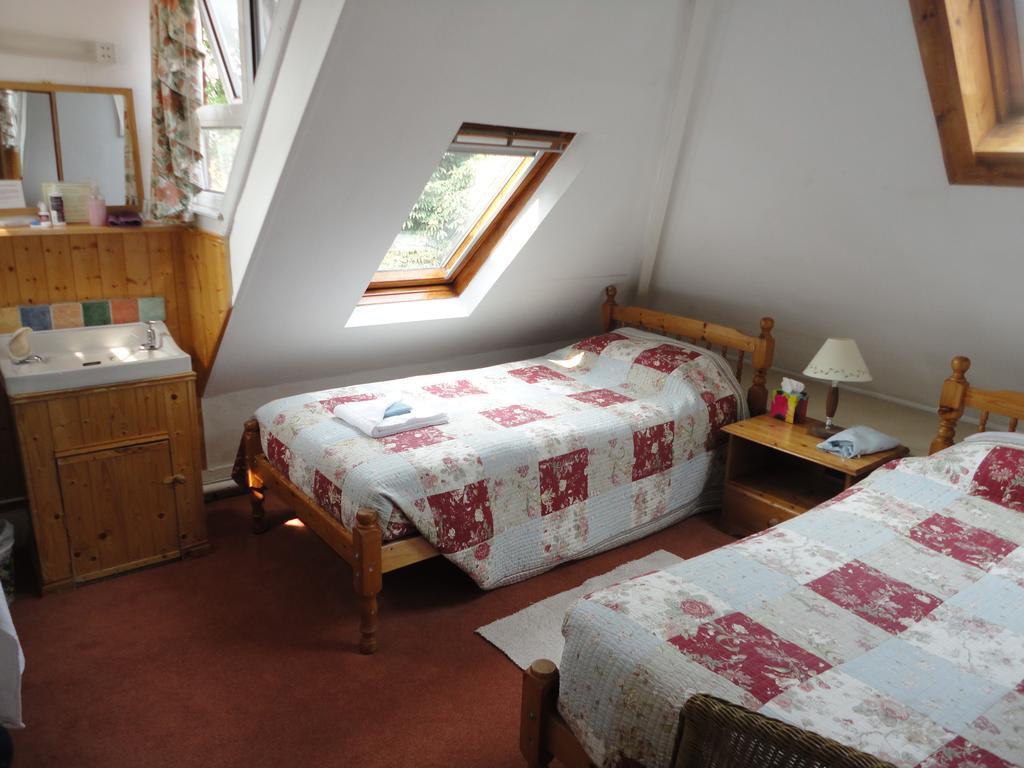 Chambre Lits Jumeaux avec Salle de Bains Privative Séparée