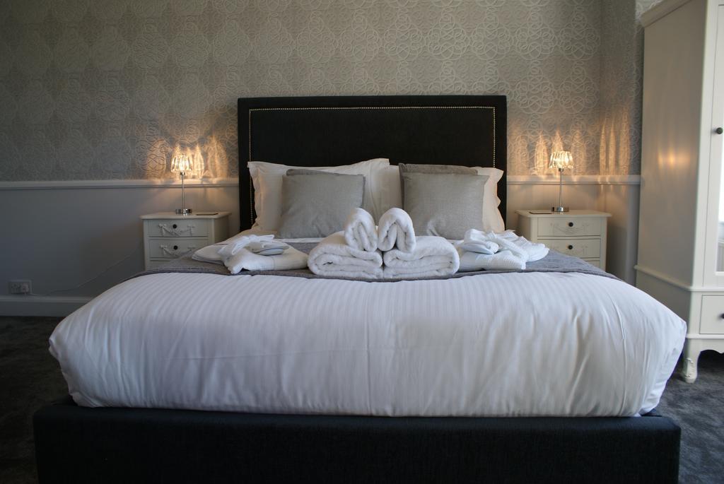 Luxury King Room