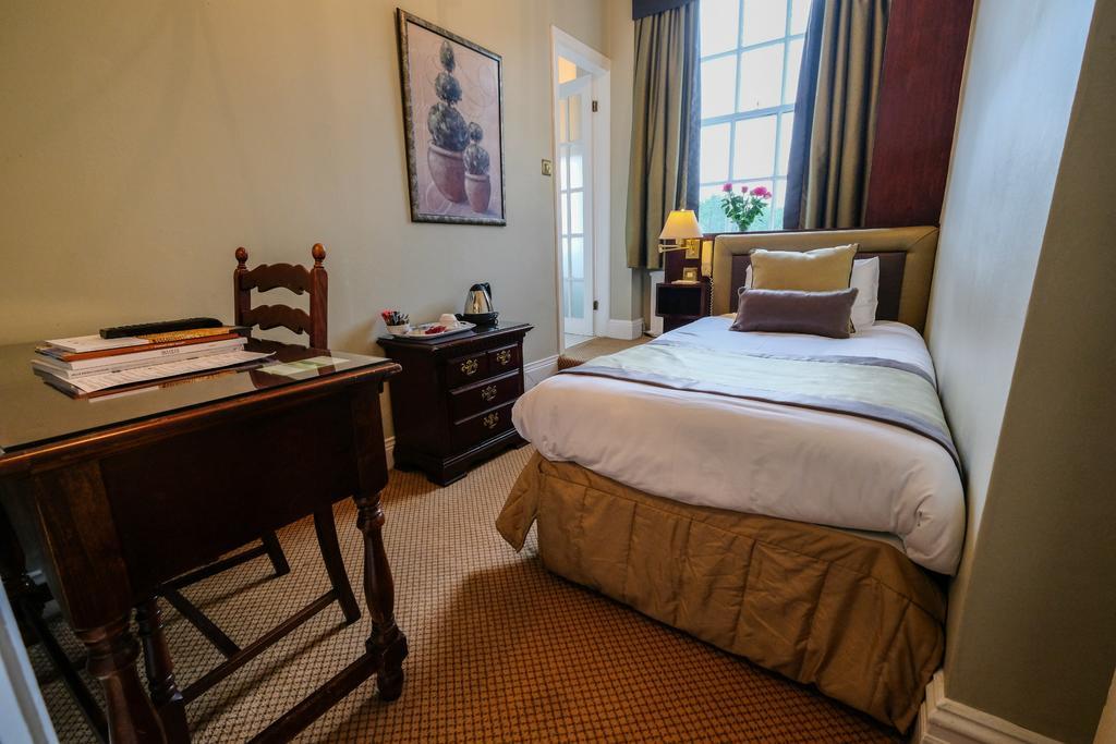 Single Room,1215538264:JPEG