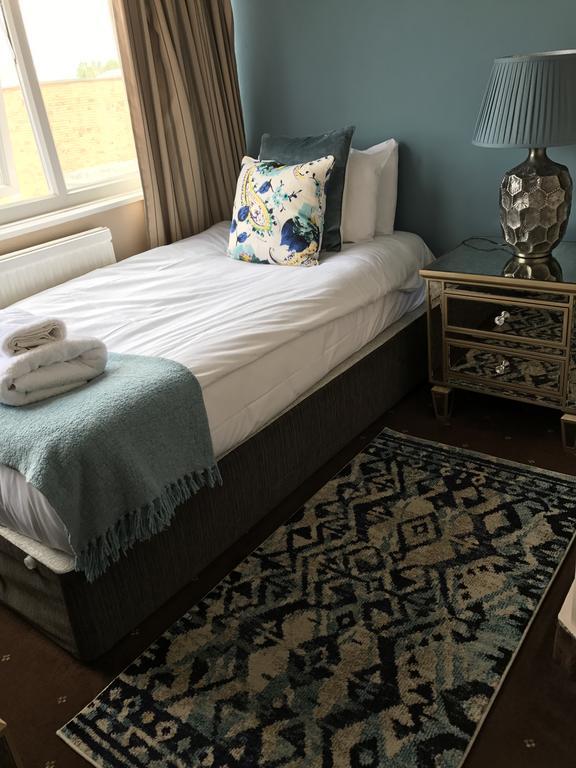 Single Room,406793091:JPEG