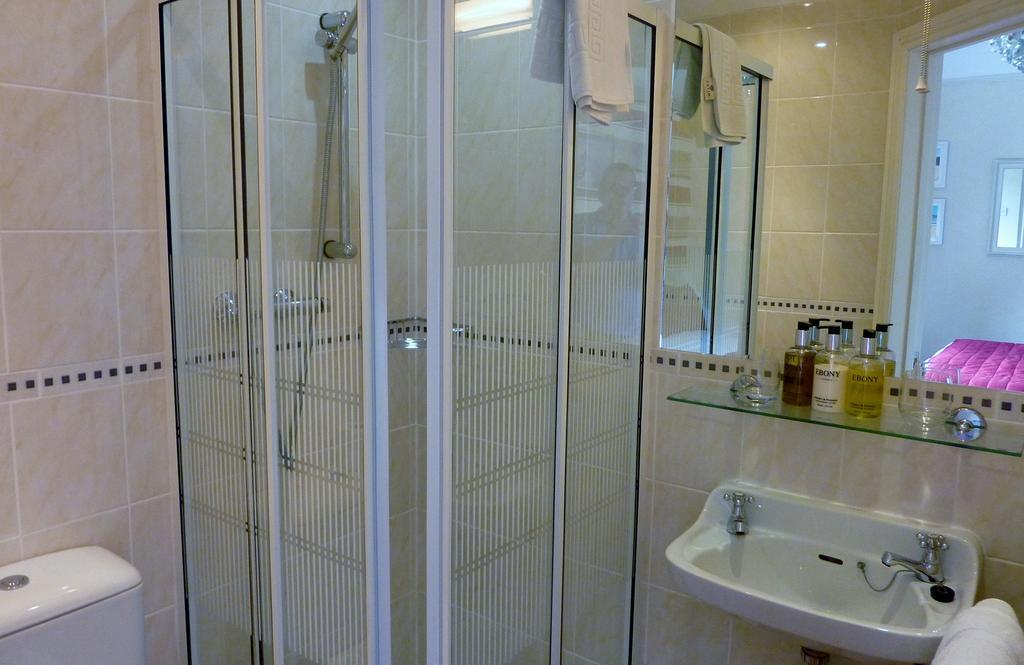 Habitación Doble Estándar - 1 o 2 camas - 1er piso