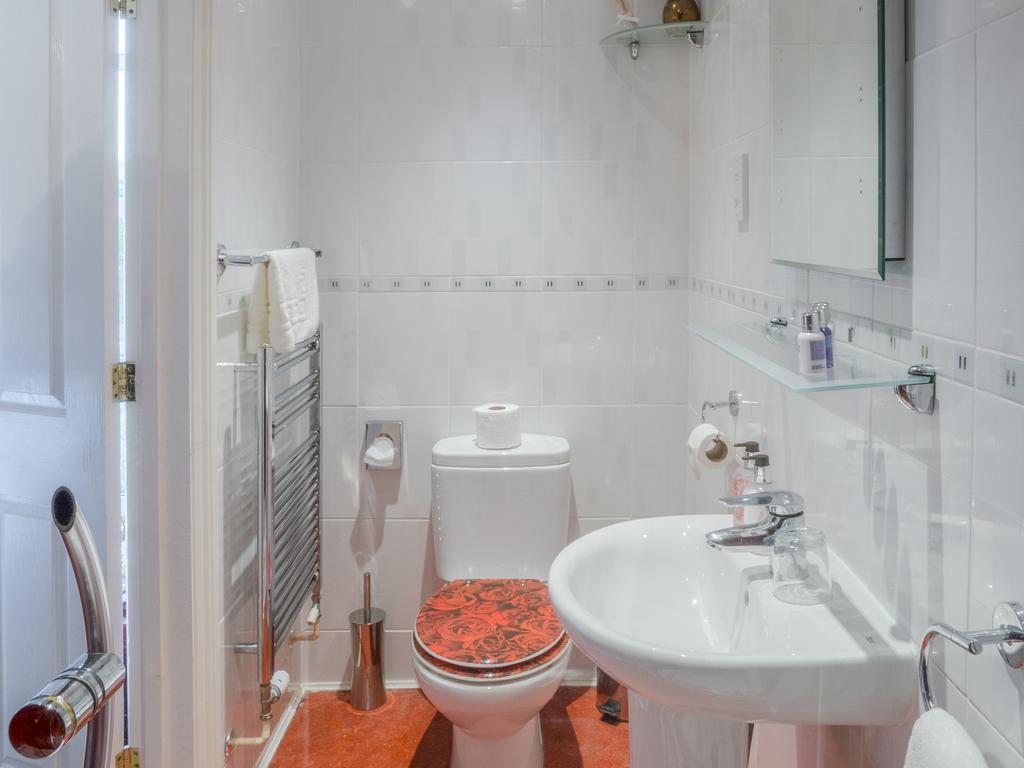 Double or Twin Room with Sea View