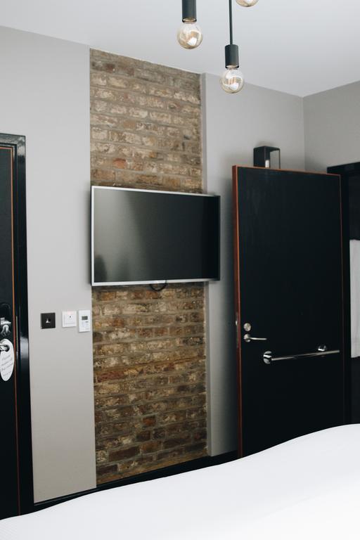 Quarto Superior com Cama de Casal ou 2 de Solteiro (Acessível para Hóspedes com Mobilidade Reduzida)
