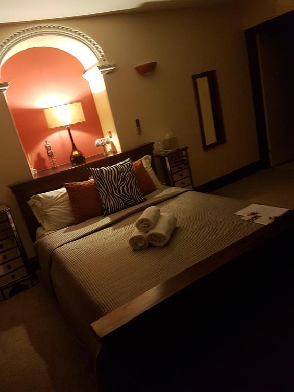 Superior Double Room with Private Bathroom
