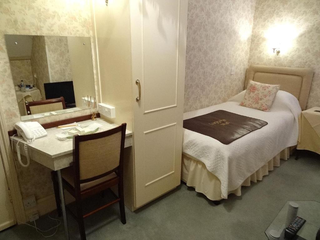 Single Room,1227449909:JPEG