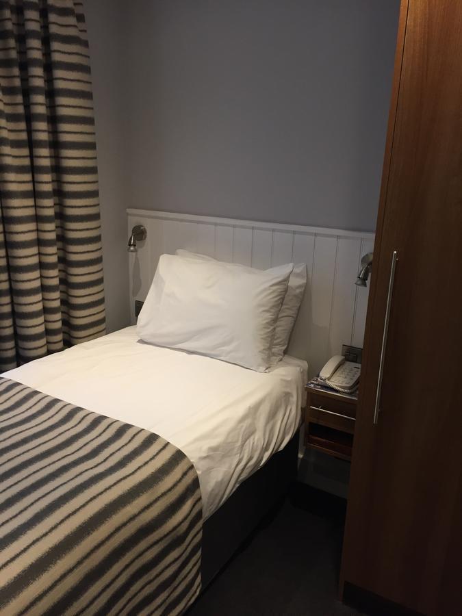 Single Room,1215580834:JPEG