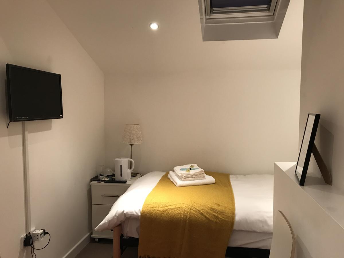 Eenpersoonskamer met Gedeelde Badkamer