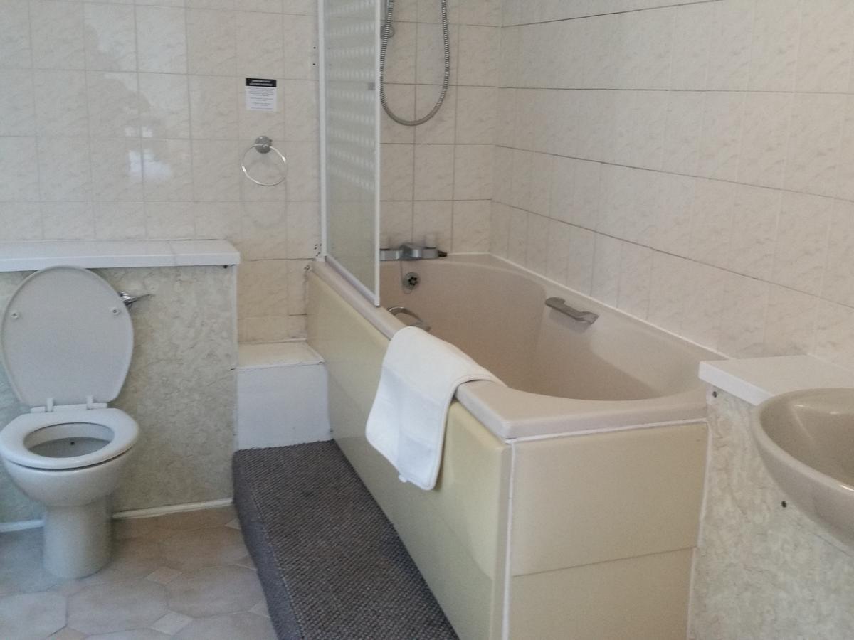 Double Room with Private Bathroom,517846137:JPEG