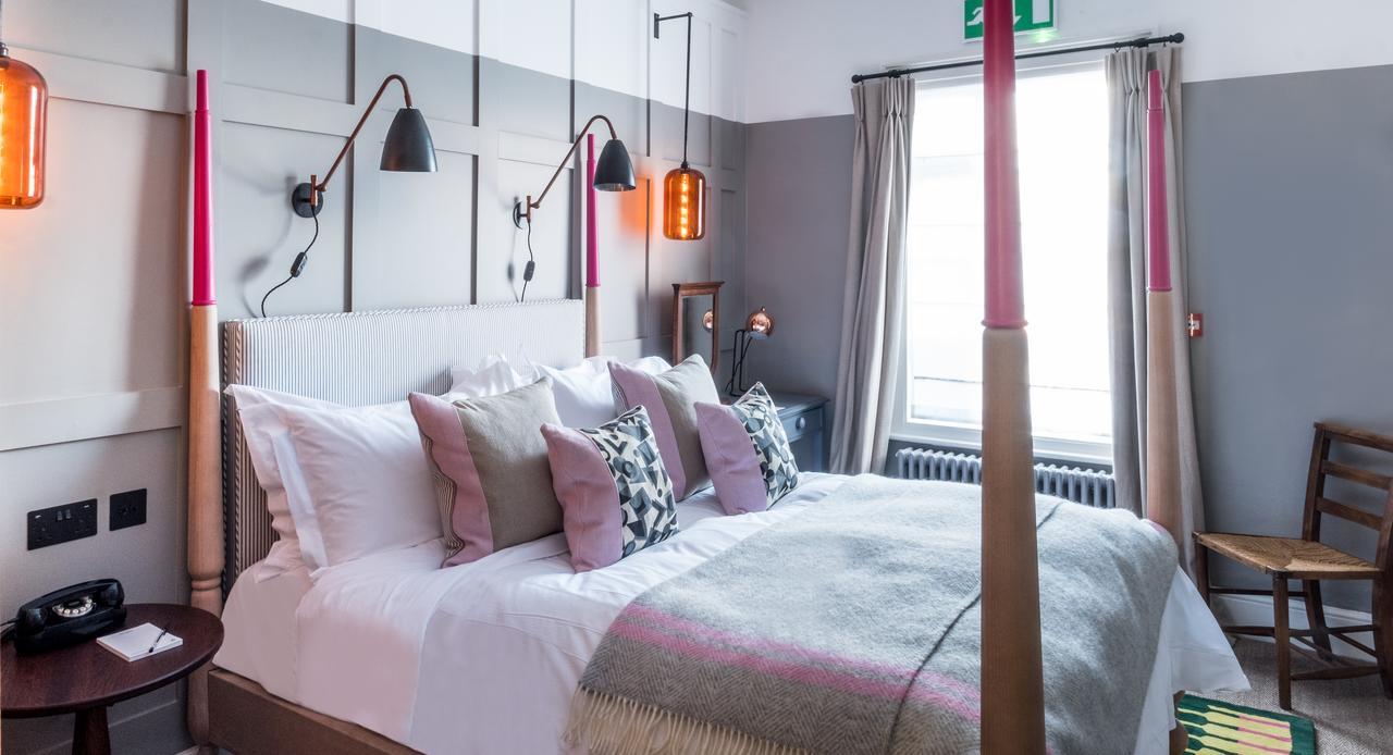 Deluxe Double Room,533988933:JPEG