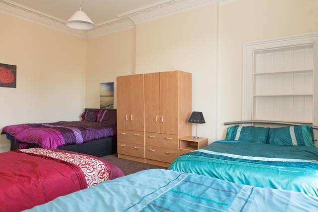Chambre Familiale avec Salle de Bains Privative