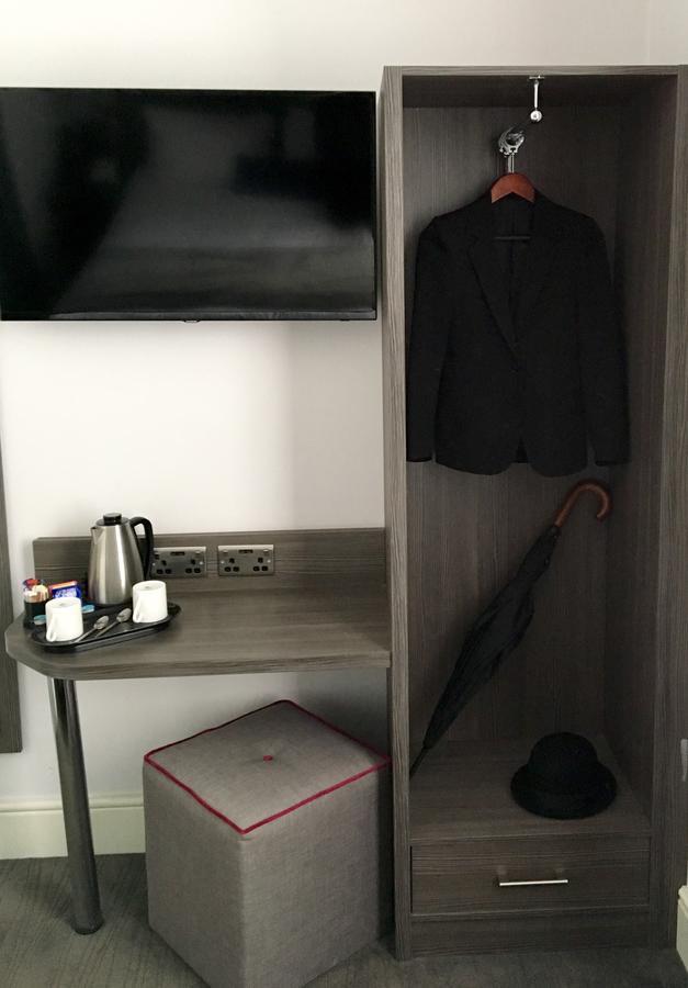 Executive Family Room,800471844:JPEG