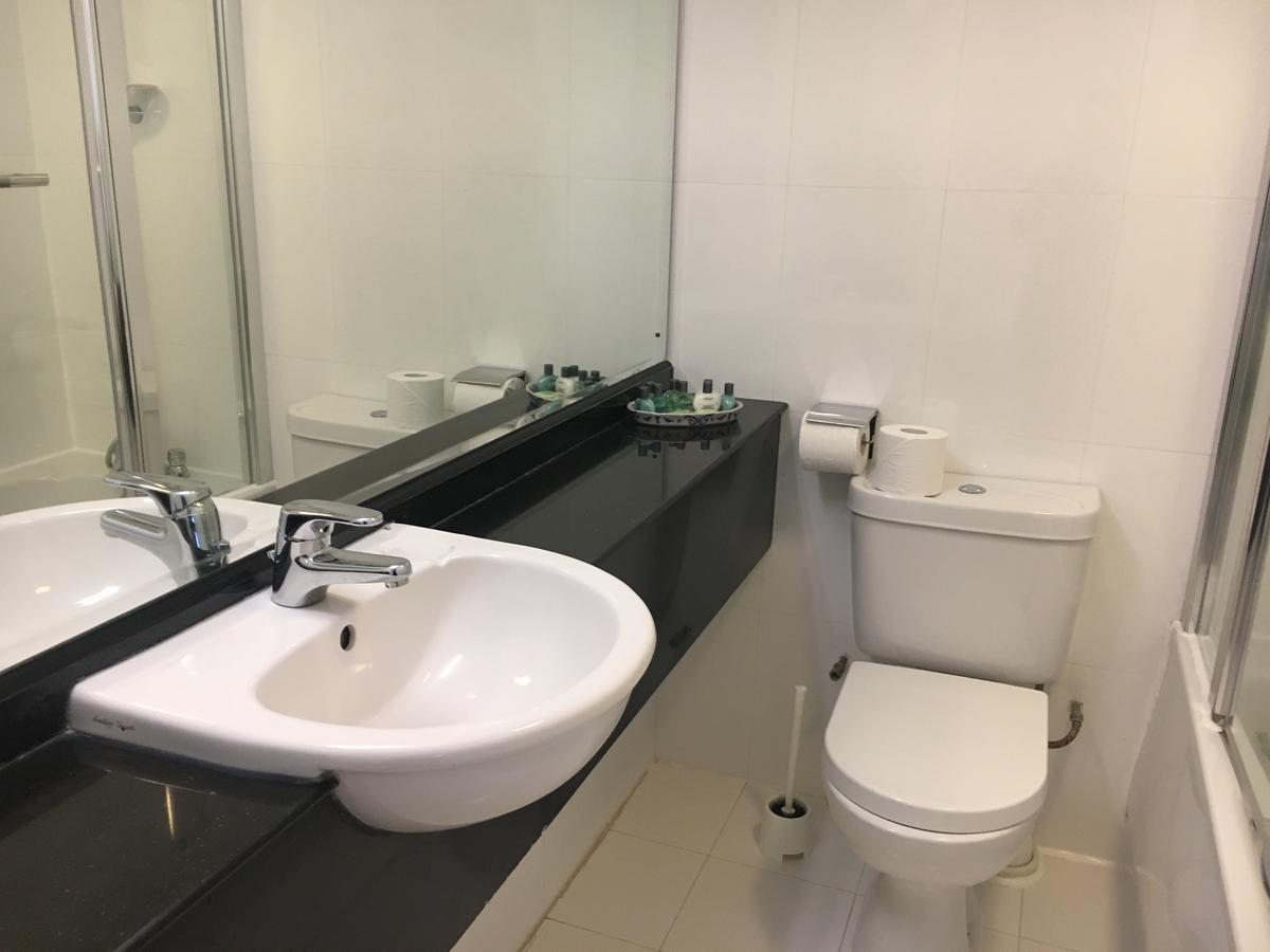 Standard Room with One Double Bed and One Single Bed - Non-Smoking