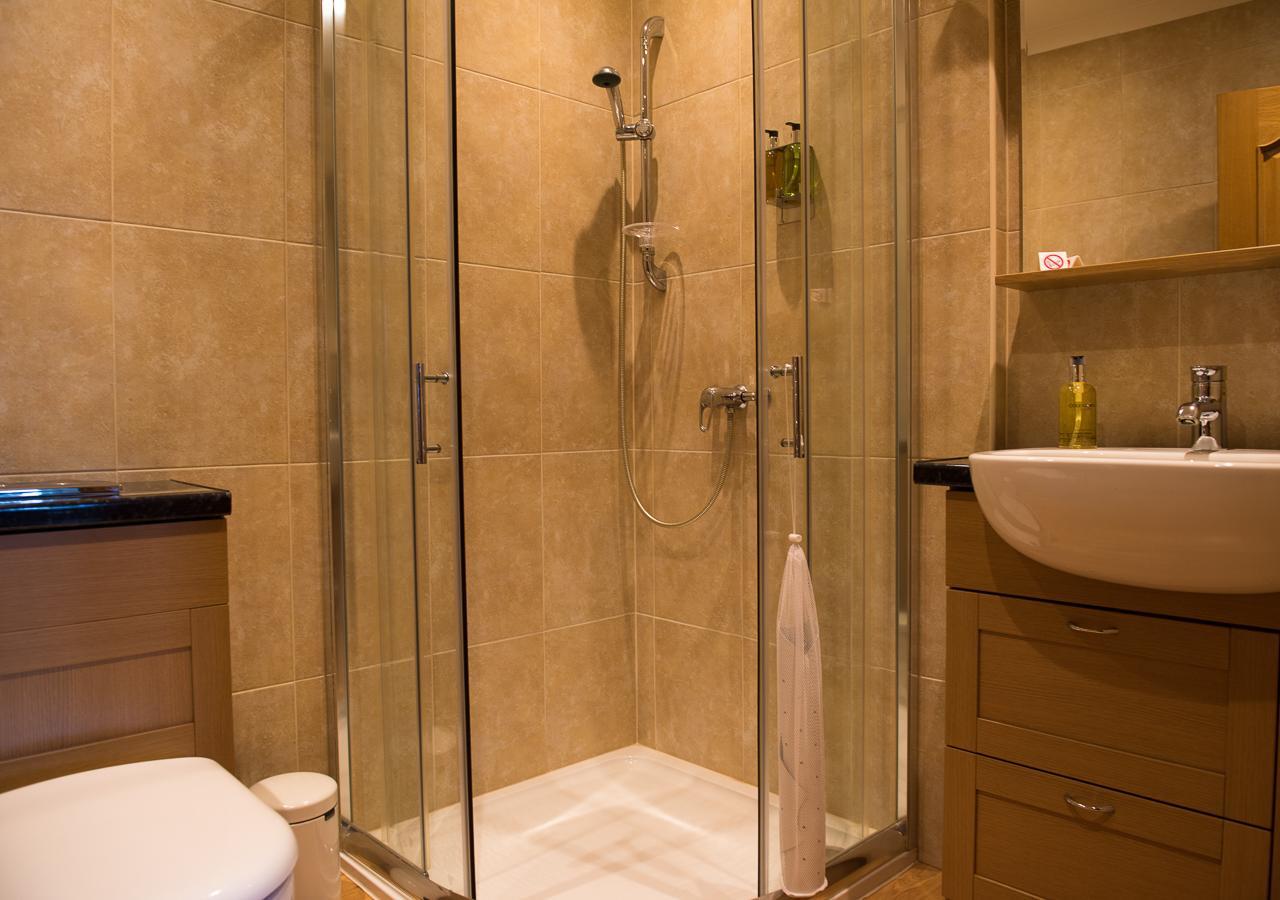 Camera Matrimoniale con Bagno Privato