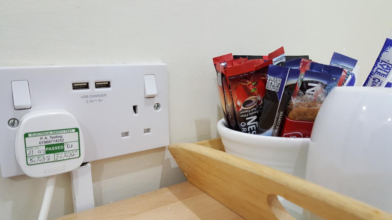 Family Room,1037633806:JPEG