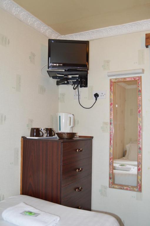 Twin Room,56743426:JPEG