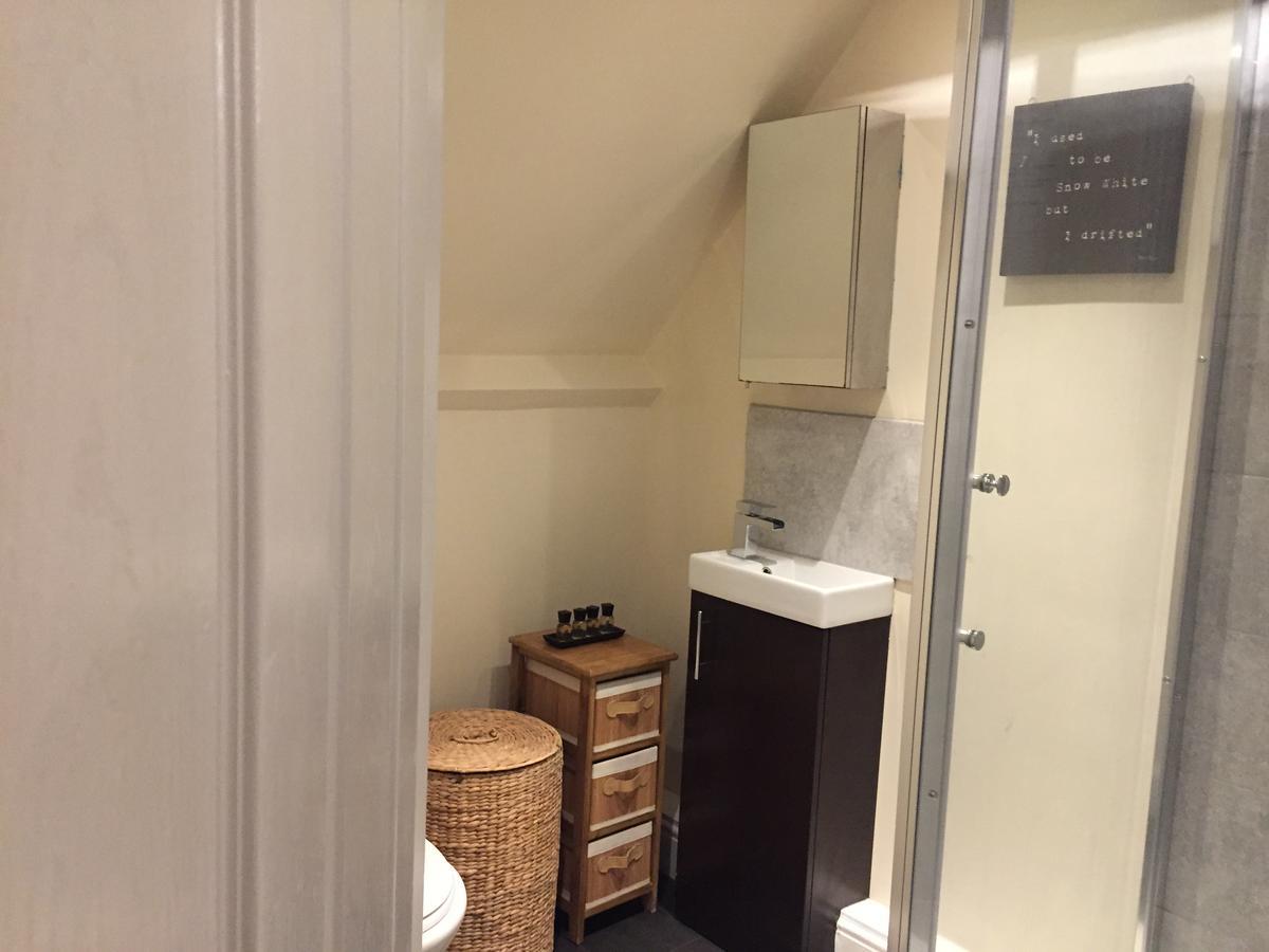 Standard Double Room,847469030:JPEG