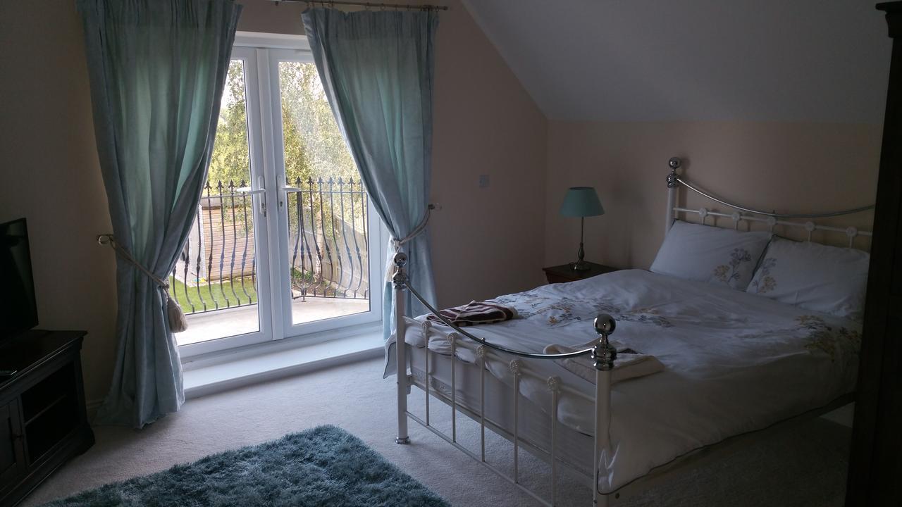 Deluxe Lodge Room