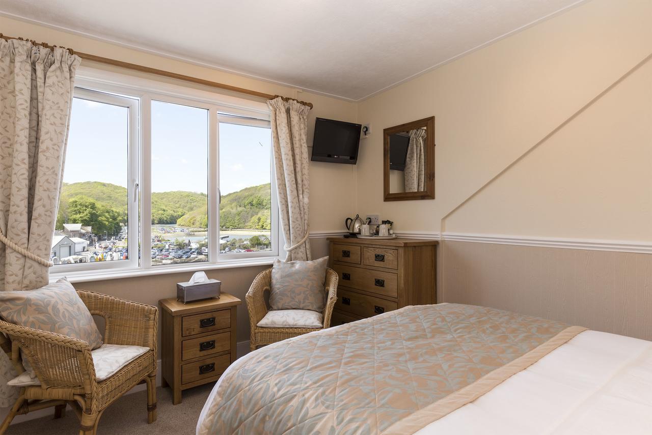 Double Room with Private External Bathroom