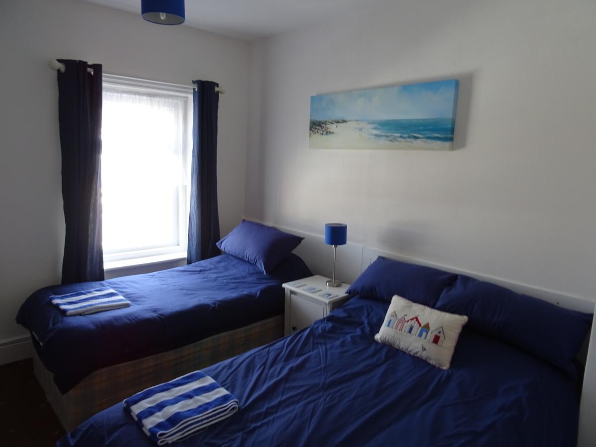 Triple Room with Private Bathroom