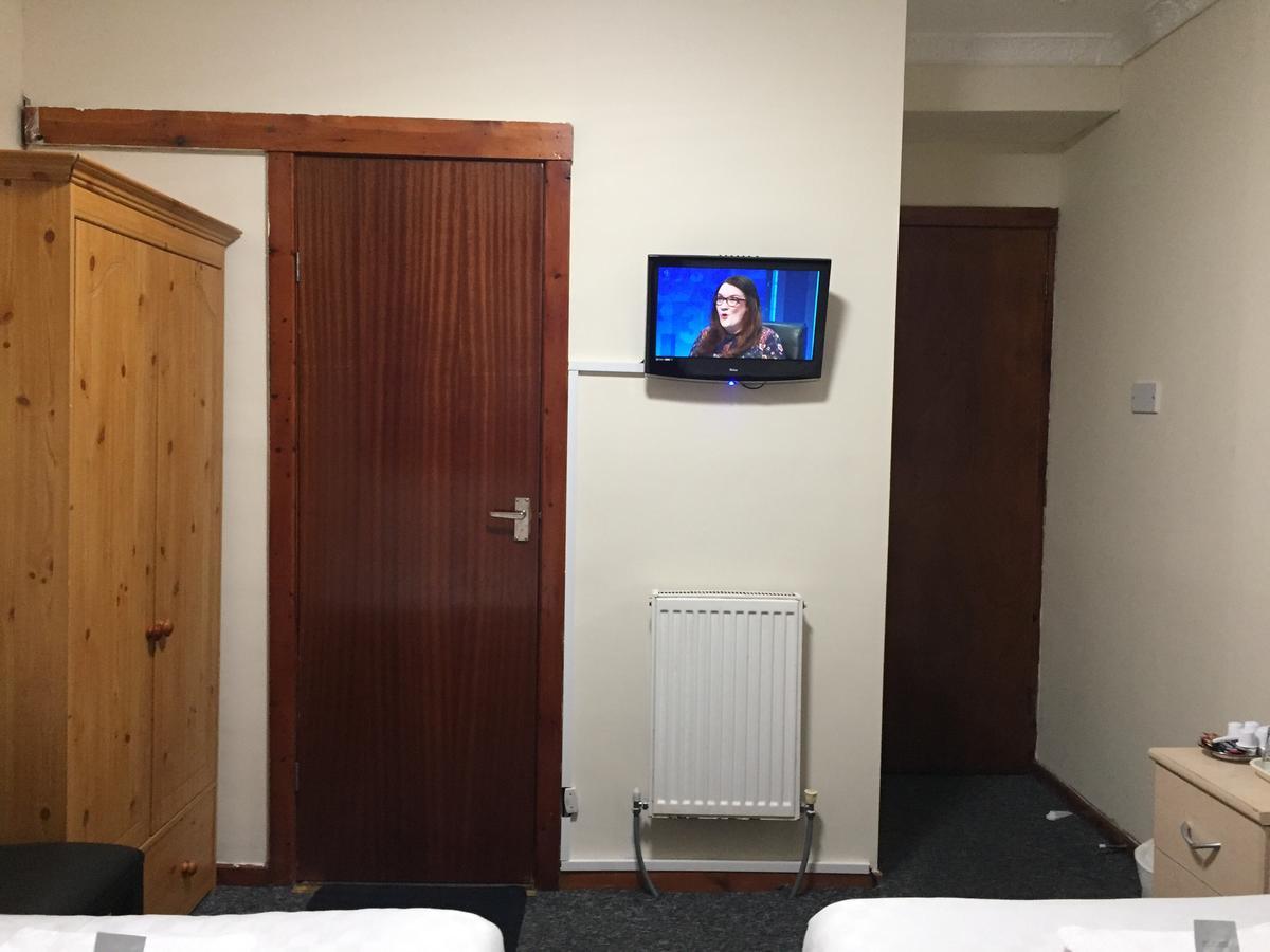 Quadruple Room,631908462:JPEG