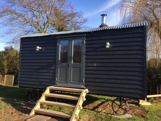Shepherds Hut,633315996:JPEG