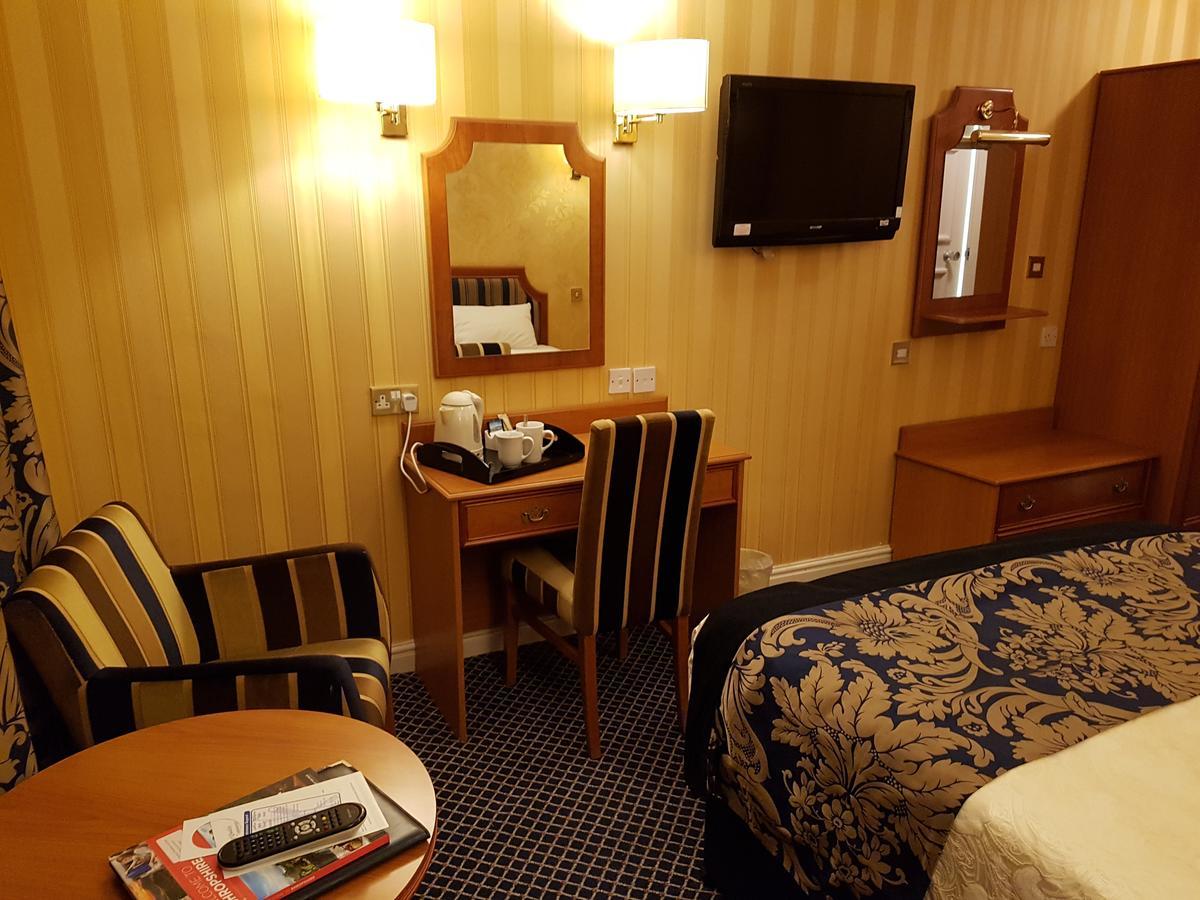 Double Room,728197762:JPEG