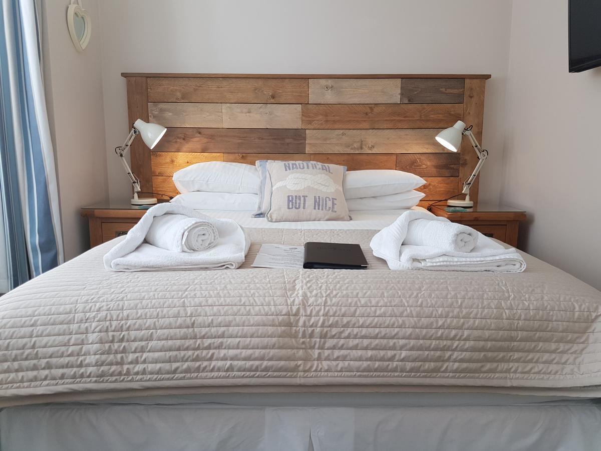 Deluxe Double Room with Shower,638760735:JPEG