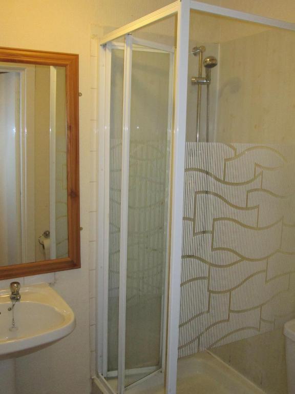 Bed 6-Bed Female Dormitory Room