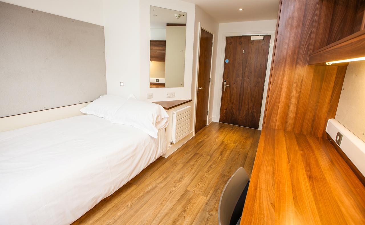 Apartment 8 Beds,662256867:JPEG