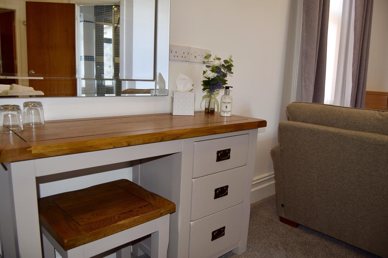 Deluxe Double Room,665399358:JPEG