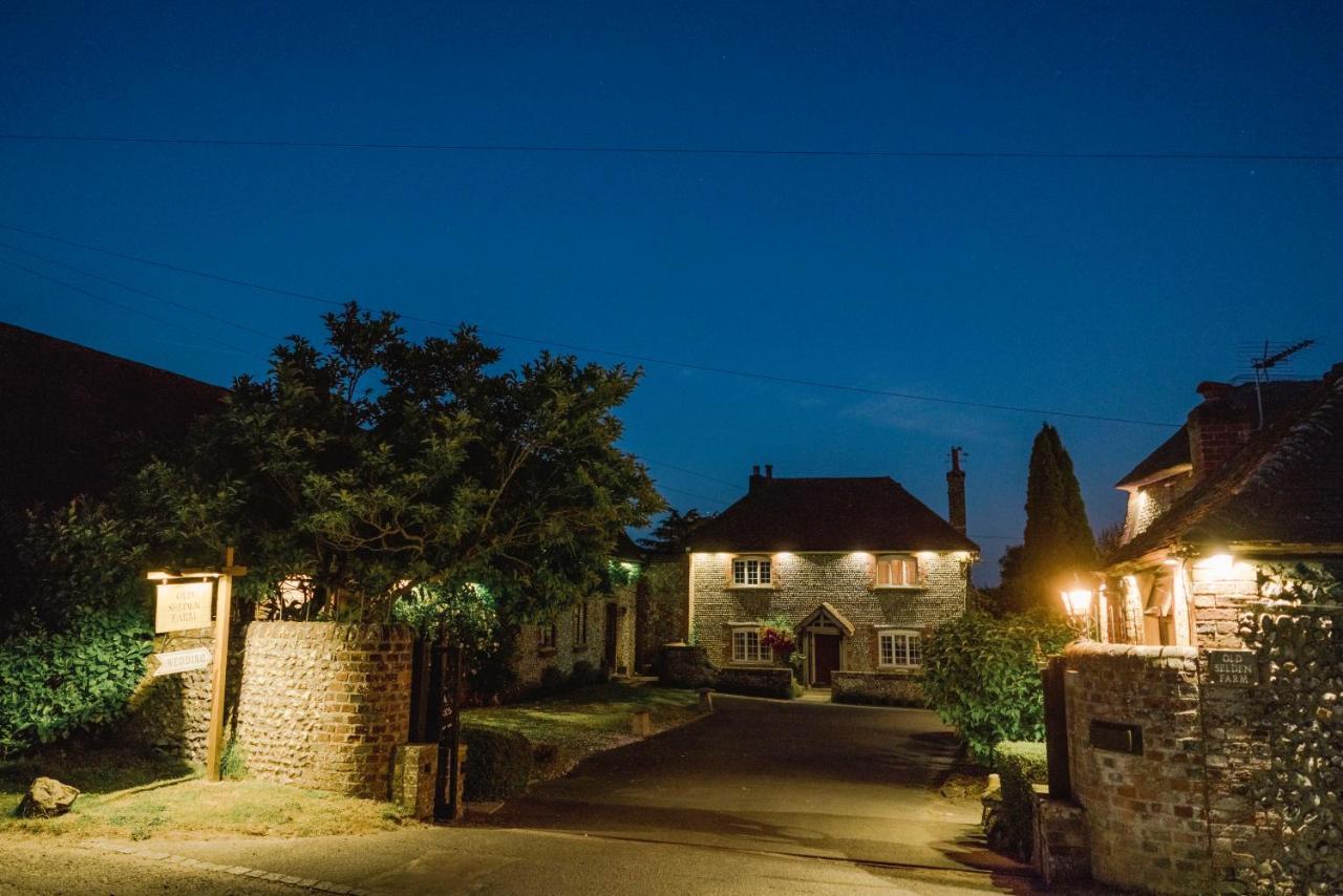 Deluxe Double Room,1652782310:JPEG