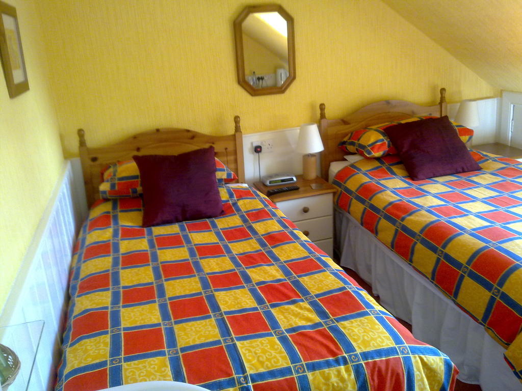 Chambre Lits Jumeaux avec Salle de Bains Privative Séparée