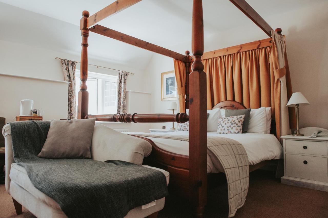 Double Room with Four Poster Bed