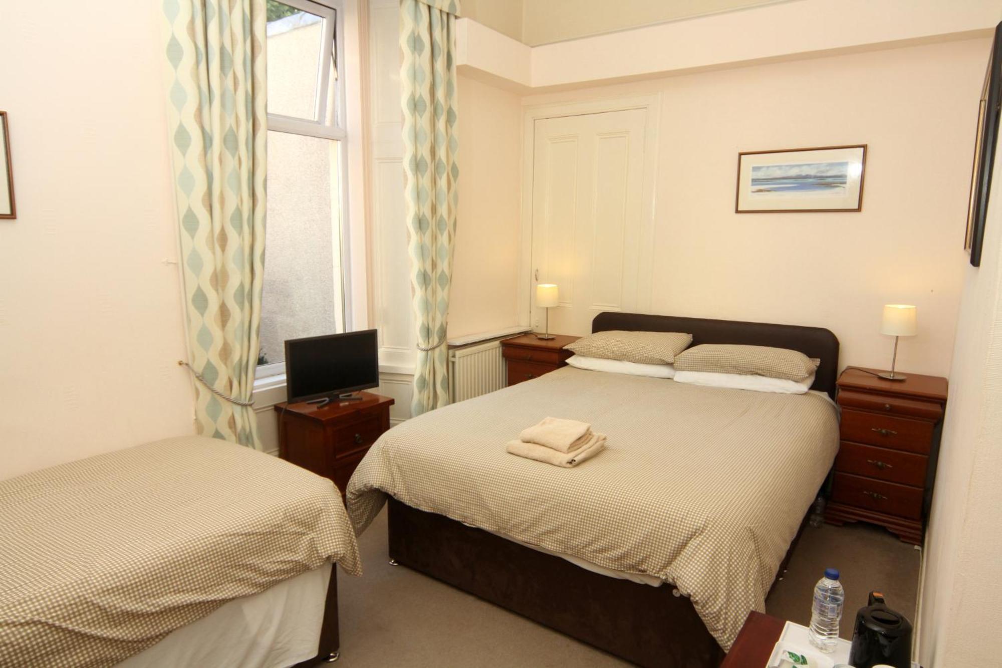 Double or Twin Room,993054619:JPEG