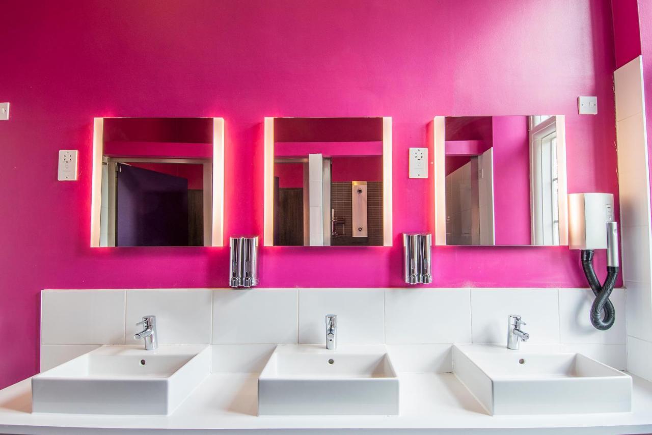 Quadruple Room Shared Bathroom