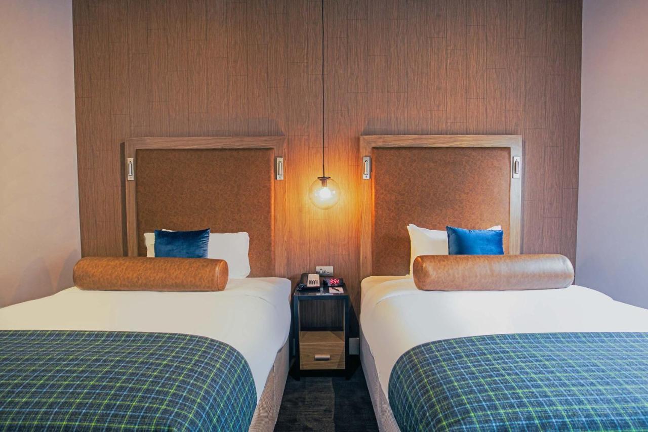 Twin Room 2 Double Beds,1330291715:JPEG