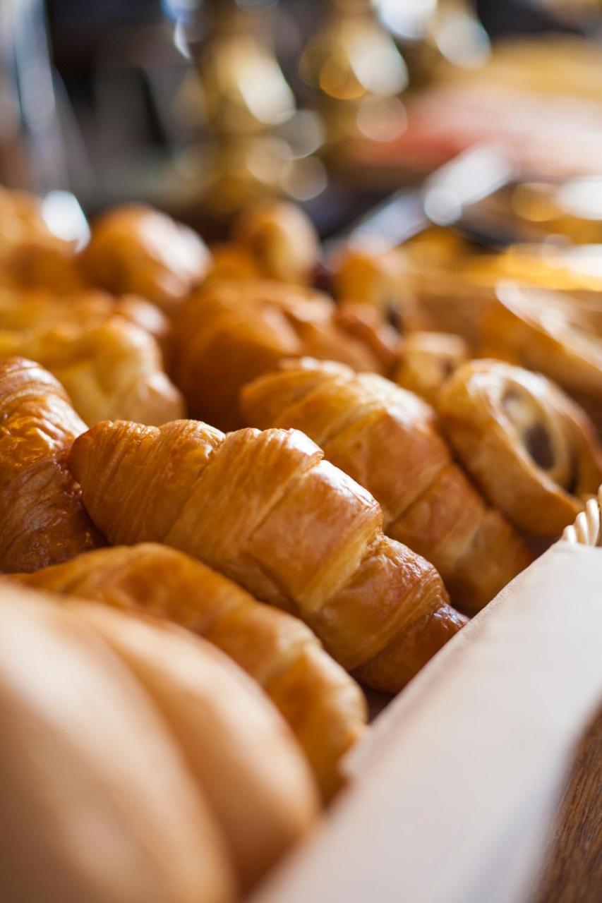 Deluxe Double Room,727098376:JPEG