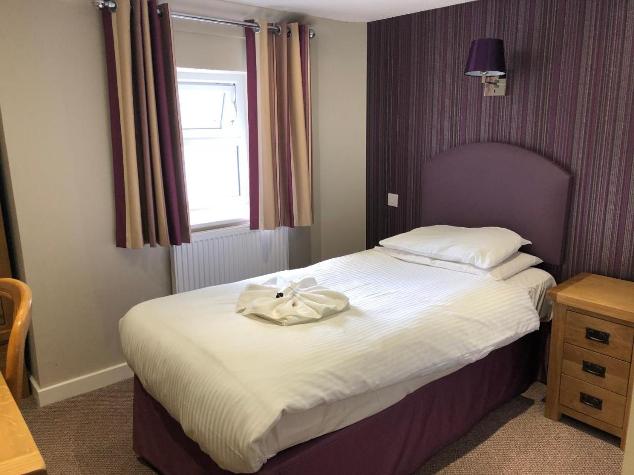 Refurbished Single Room