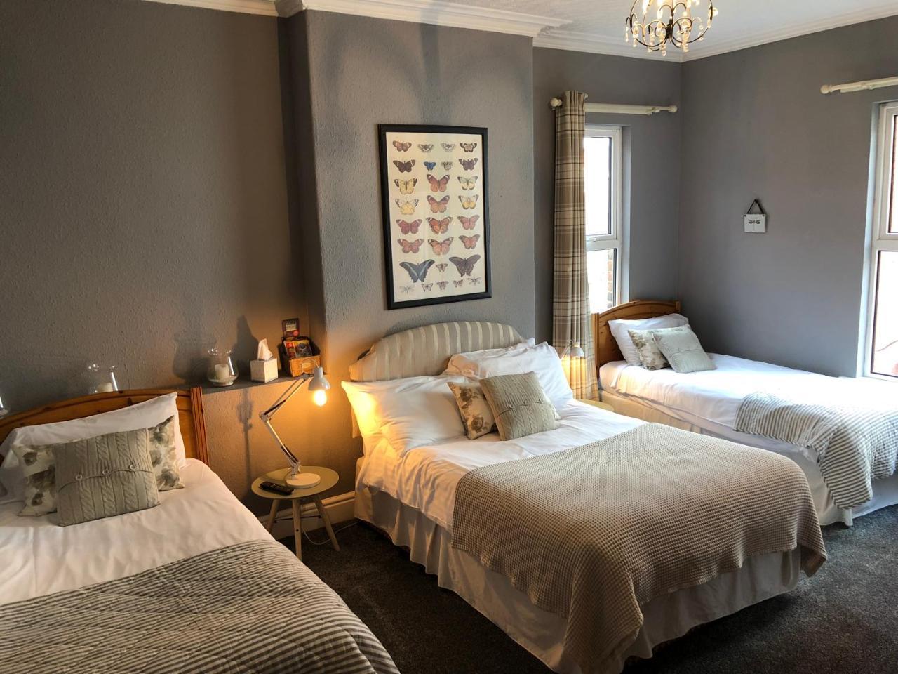 Family Room,757587622:JPEG