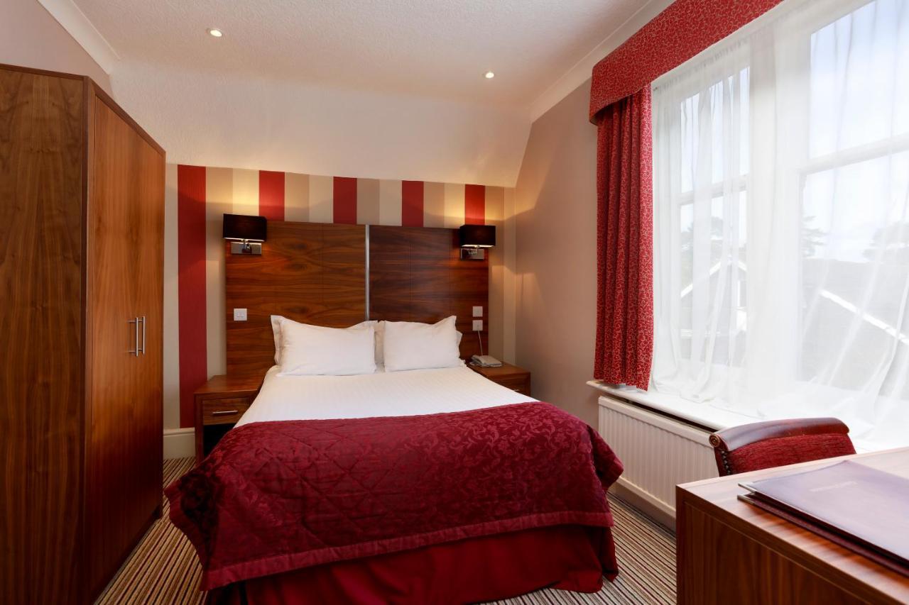 Small Double Room,1602325476:JPEG