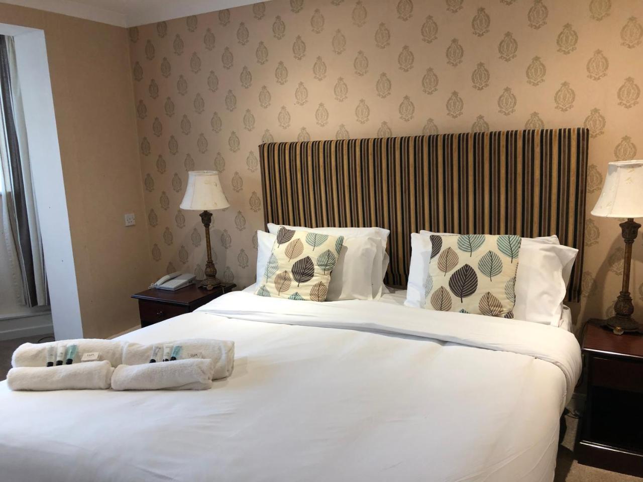 Standard Double Room,1742566867:JPEG