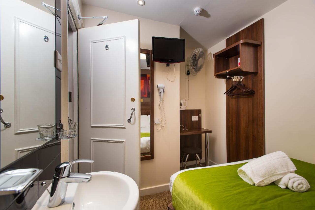 Doppelzimmer mit Gemeinschaftsbad