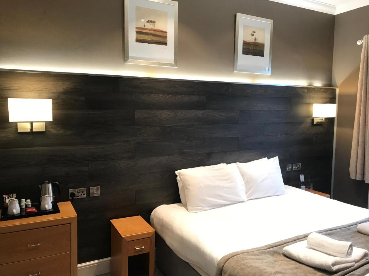 Classic Family Room,752937254:JPEG